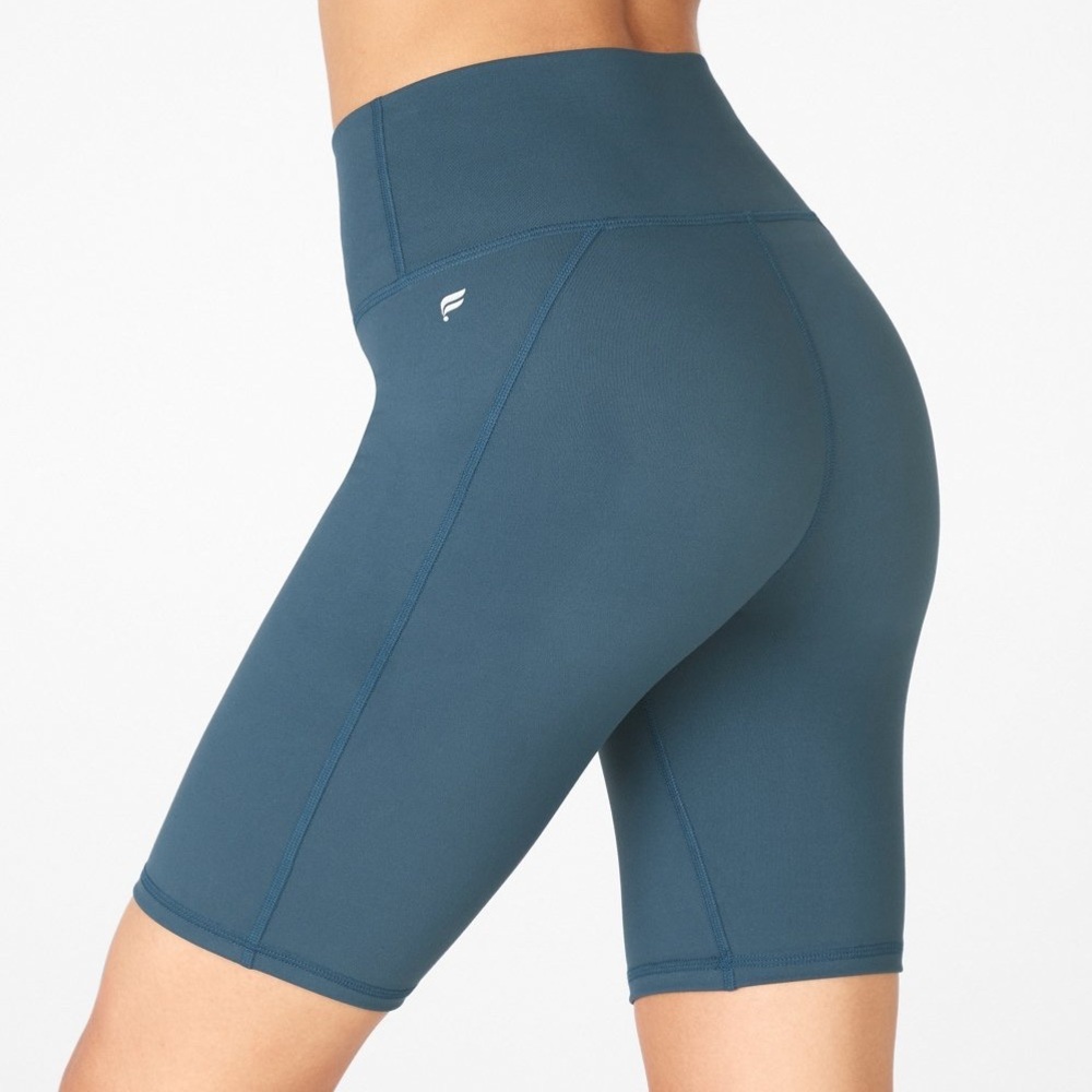 High-Waisted Short 9''